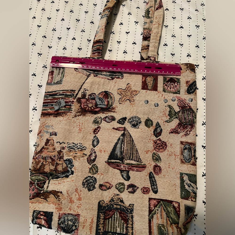 Tote - Picture 3 of 4